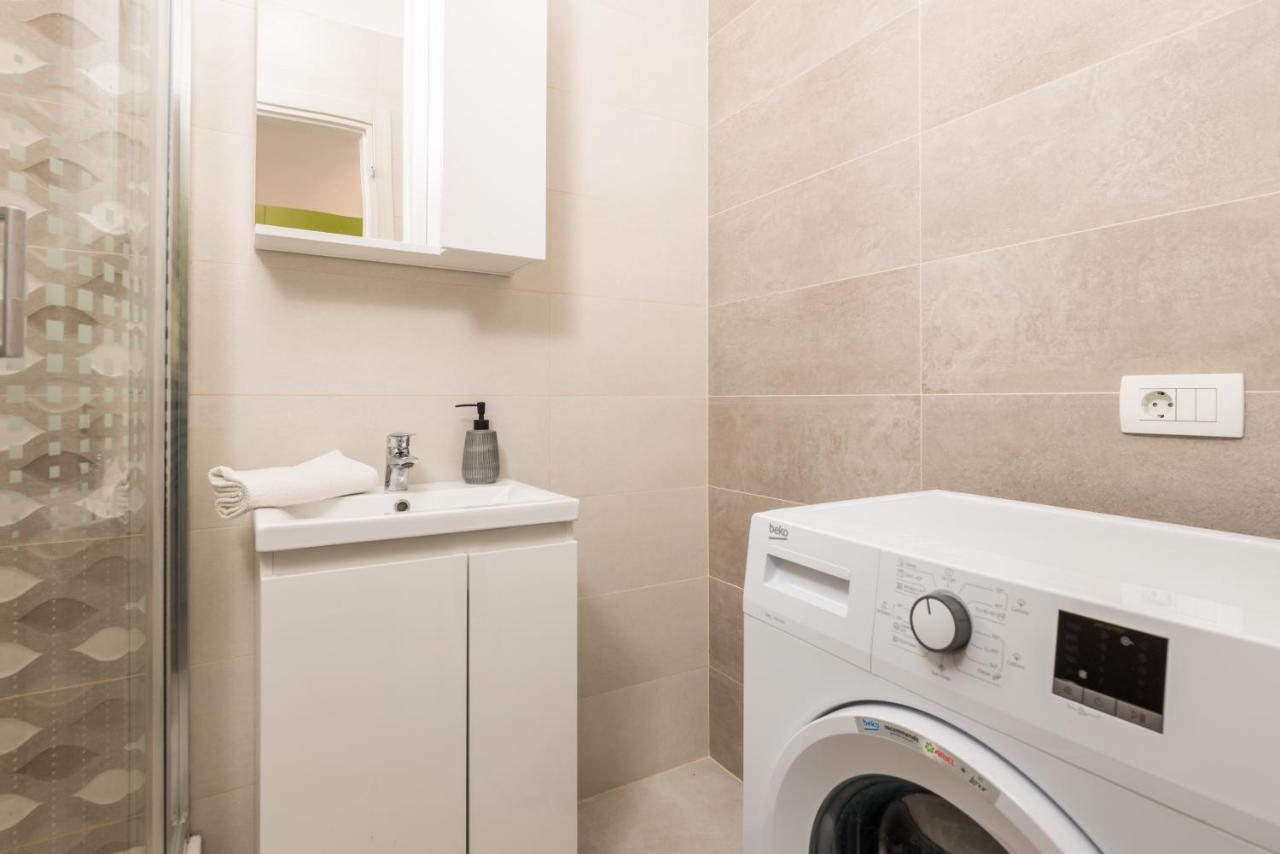Studio Apartments Fran'S Рієка Екстер'єр фото
